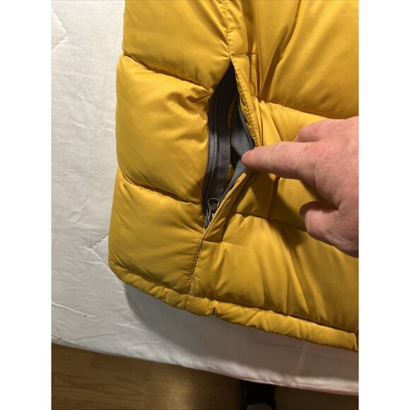Eddie Bauer Yellow Premium Goose Down Packable 550 Fill Puffer Travel Vest SZ L - Picture 2 of 7